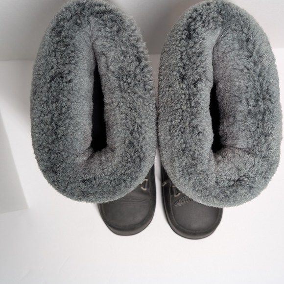 Ugg Sheepskin Leather Moon Boots Women US Size 9 - Picture 3 of 14